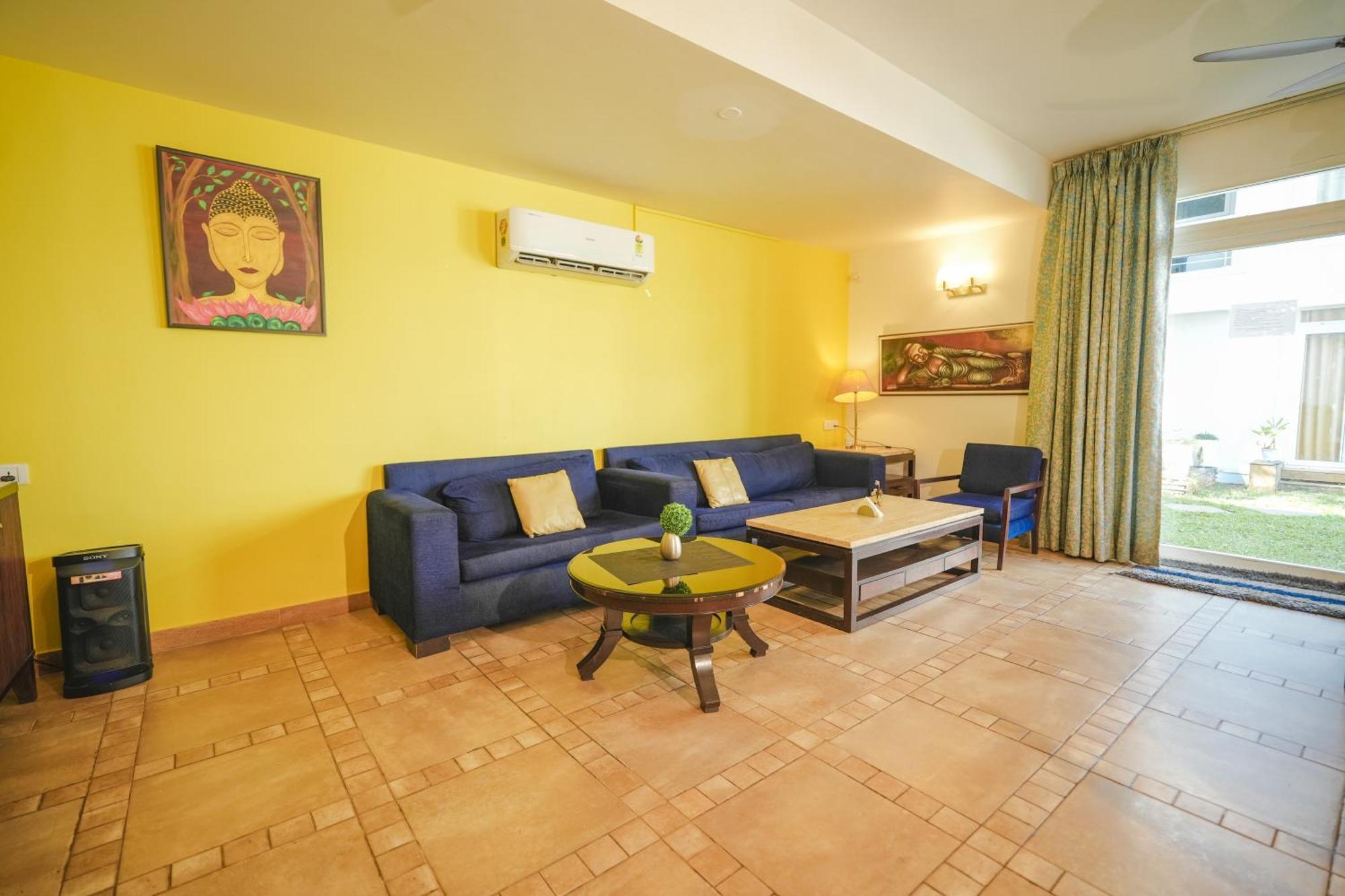 Villa M - Jia 3- 3Bhk In Candolim, Pool Facing, Near Beach, Breakfast Included Exterior photo