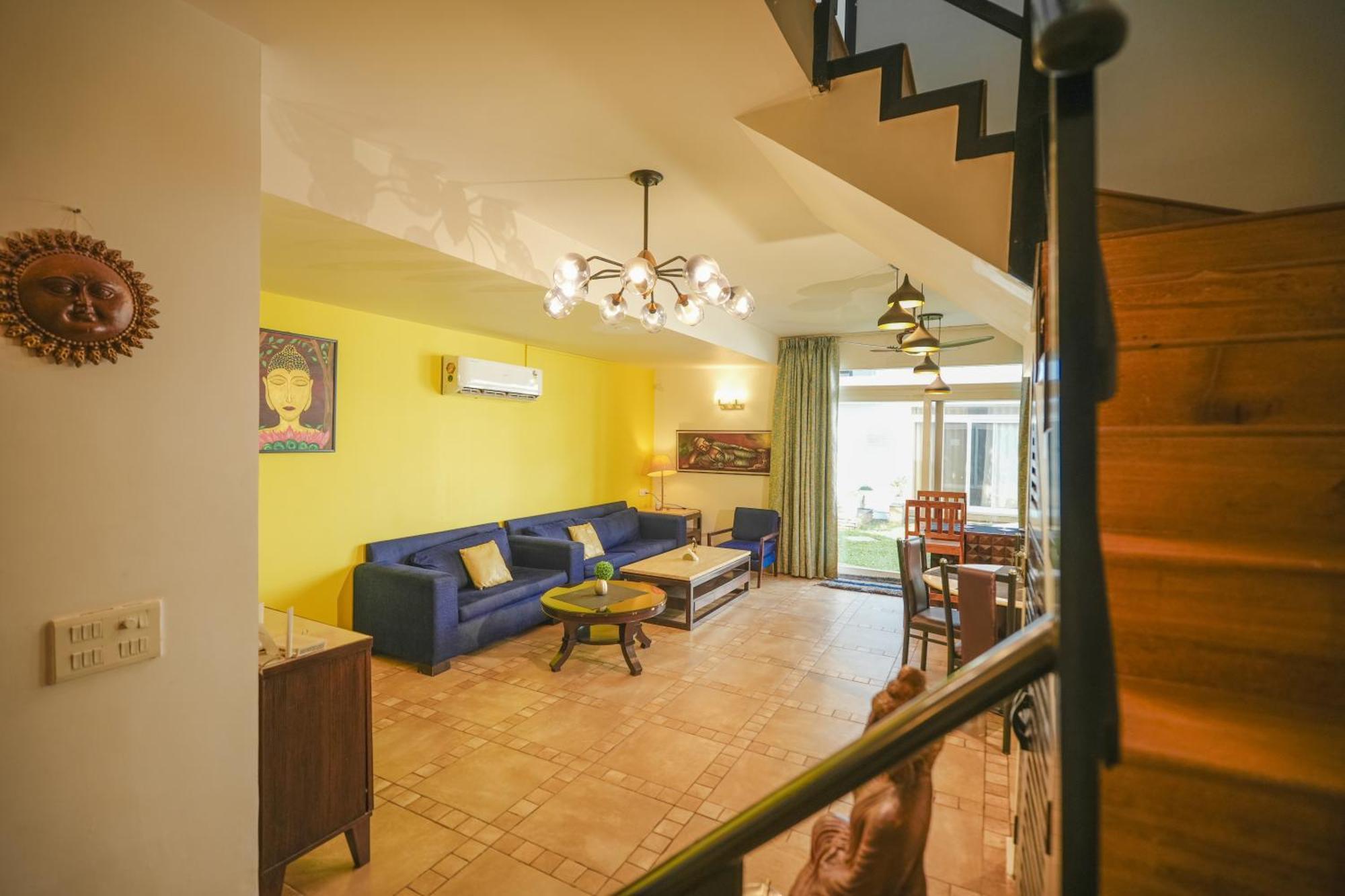Villa M - Jia 3- 3Bhk In Candolim, Pool Facing, Near Beach, Breakfast Included Exterior photo