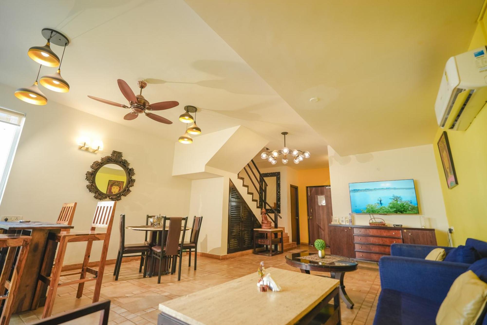 Villa M - Jia 3- 3Bhk In Candolim, Pool Facing, Near Beach, Breakfast Included Exterior photo