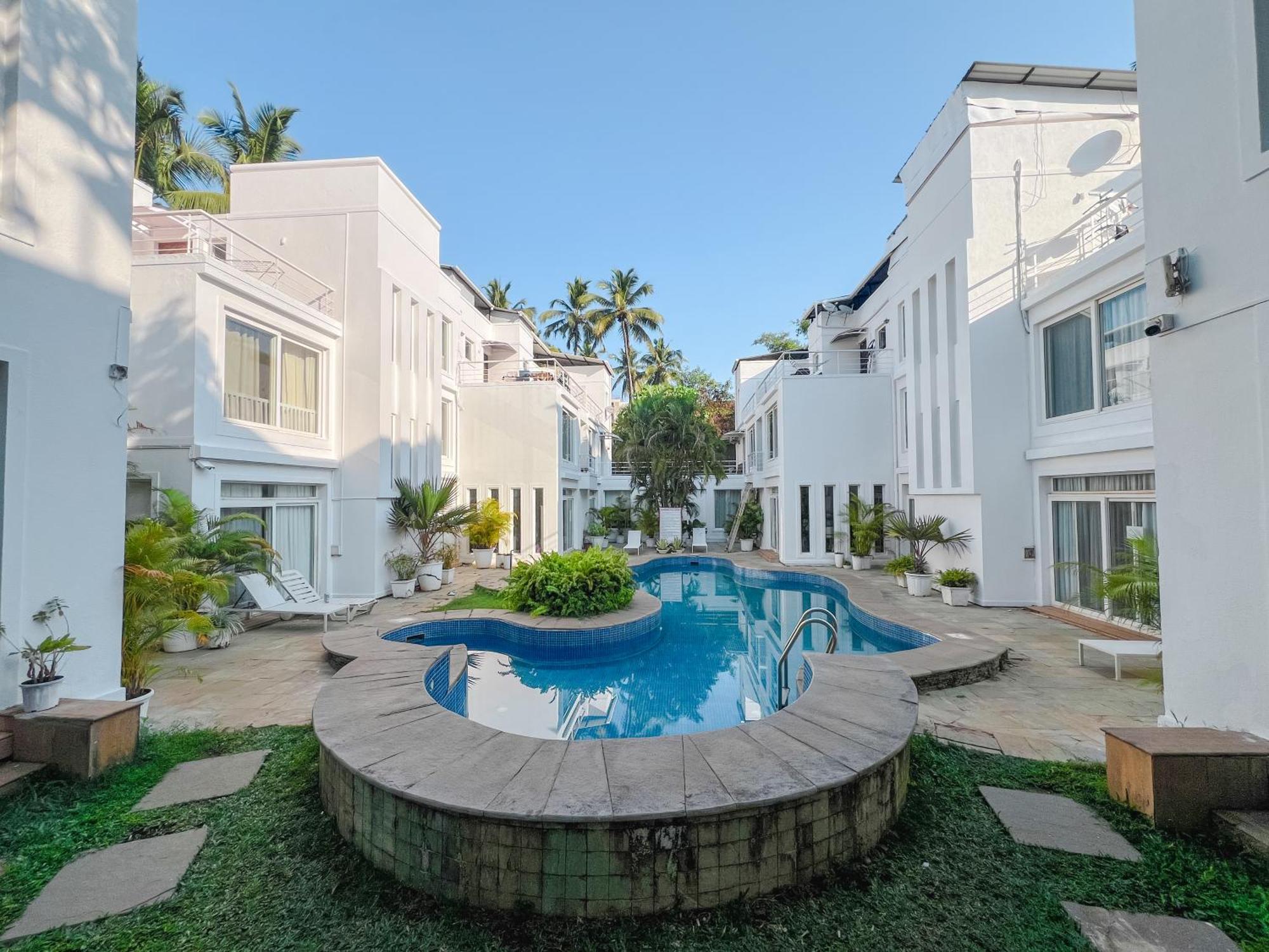 Villa M - Jia 3- 3Bhk In Candolim, Pool Facing, Near Beach, Breakfast Included Exterior photo